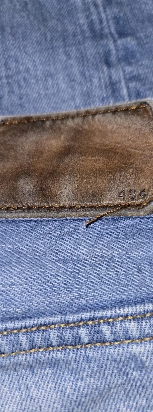 J.Crew 484 Slim-fit Jeans in a Light Blue 33x32 Measuring At A 33x31 Denim